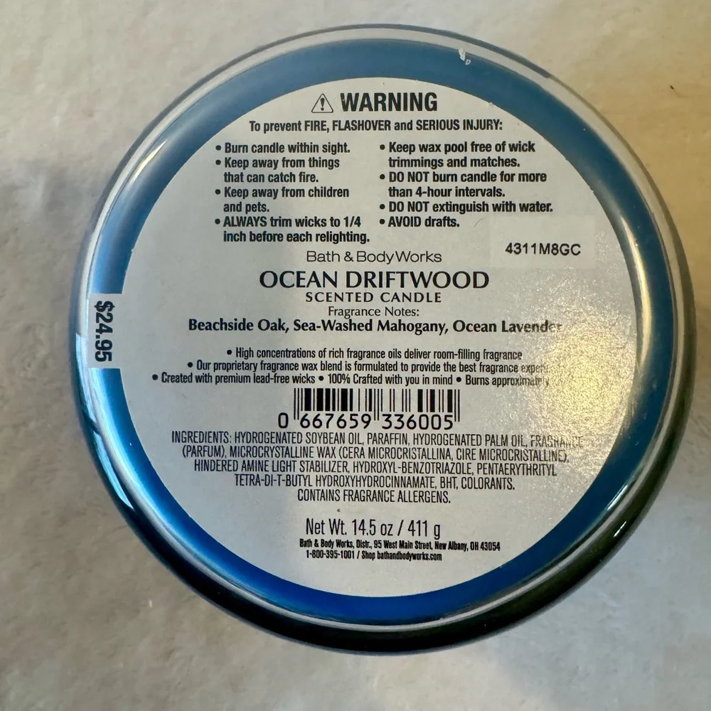 Bath & Body Works Ocean Driftwood Candle - Blue - Picture 3 of 3